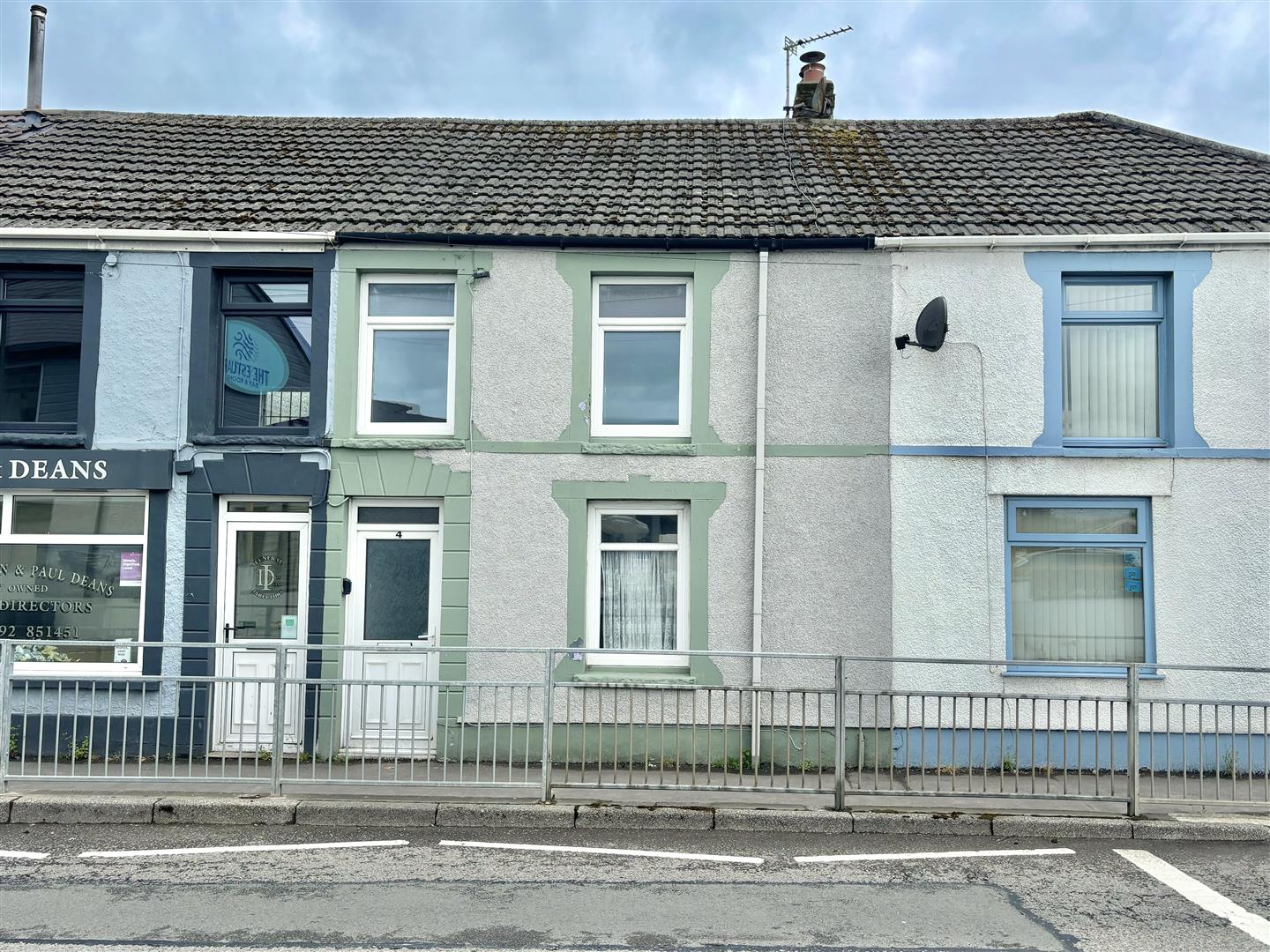 Bellevue, Penclawdd, Swansea, SA4 3YE
